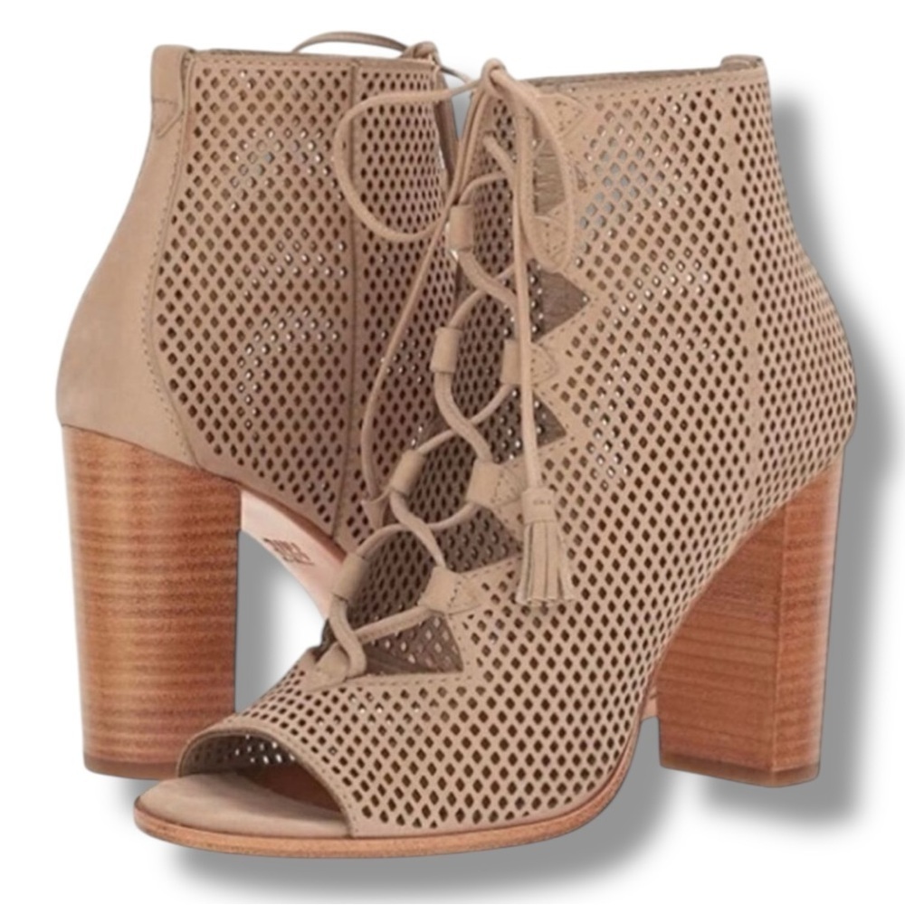 NWOB Frye Taupe Tan Perforated Ghillie Corset Lace Up Booties Size 8M